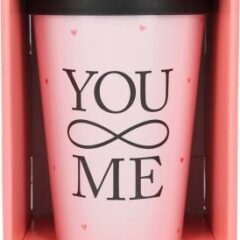 Stylischer To-Go-Becher mit Motiv und Spruch