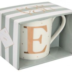 Porzellan-Becher mit Goldverzierung und Buchstabe „E“