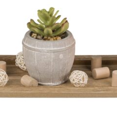 Holz-Tablett mit Kerzen im Glas & Sukkulente im Keramiktopf