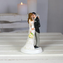 Modernes Brautpaar “Hochzeitskuss”