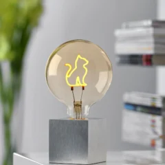 LED Leuchtmittel - Katze by Sompex - Moodbild mit einem modernen Interior