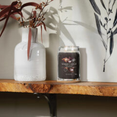 Yankee Candle Duftkerze - Black Coconut, großes Glas, Moodshot