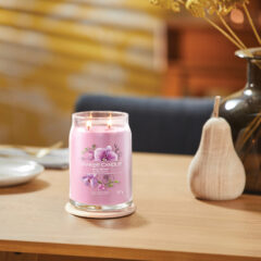Yankee Candle Duftkerze - Wild Orchid, Moodshot