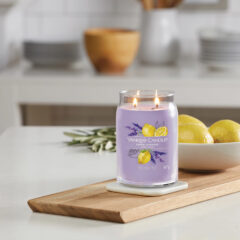 Yankee Candle Duftkerze - Lemon Lavender, großes Glas - Moodshot